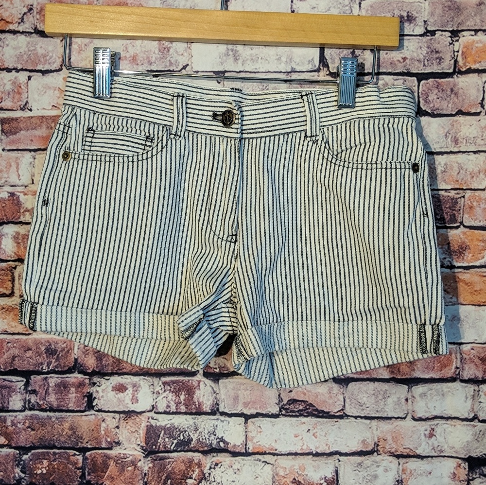 Crewcut cowgirl shorts 12  striped